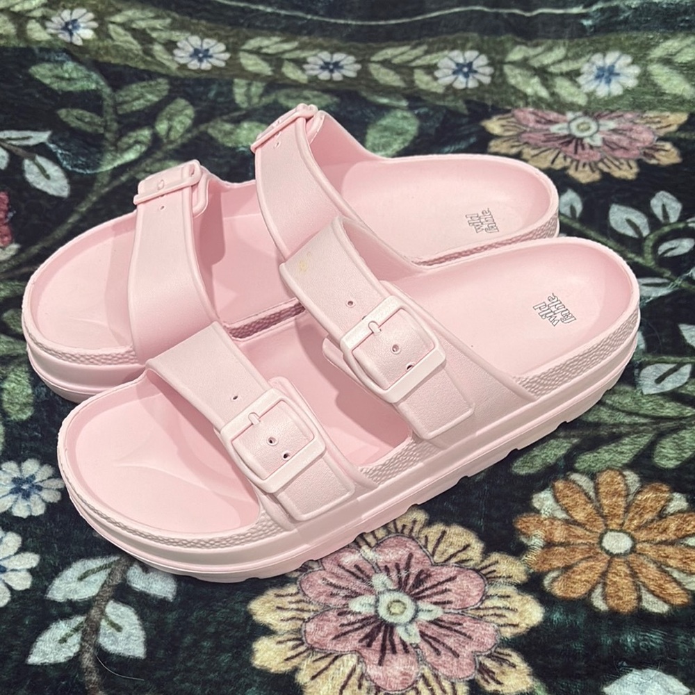 Wild Fable Light Pink Women's Sandals